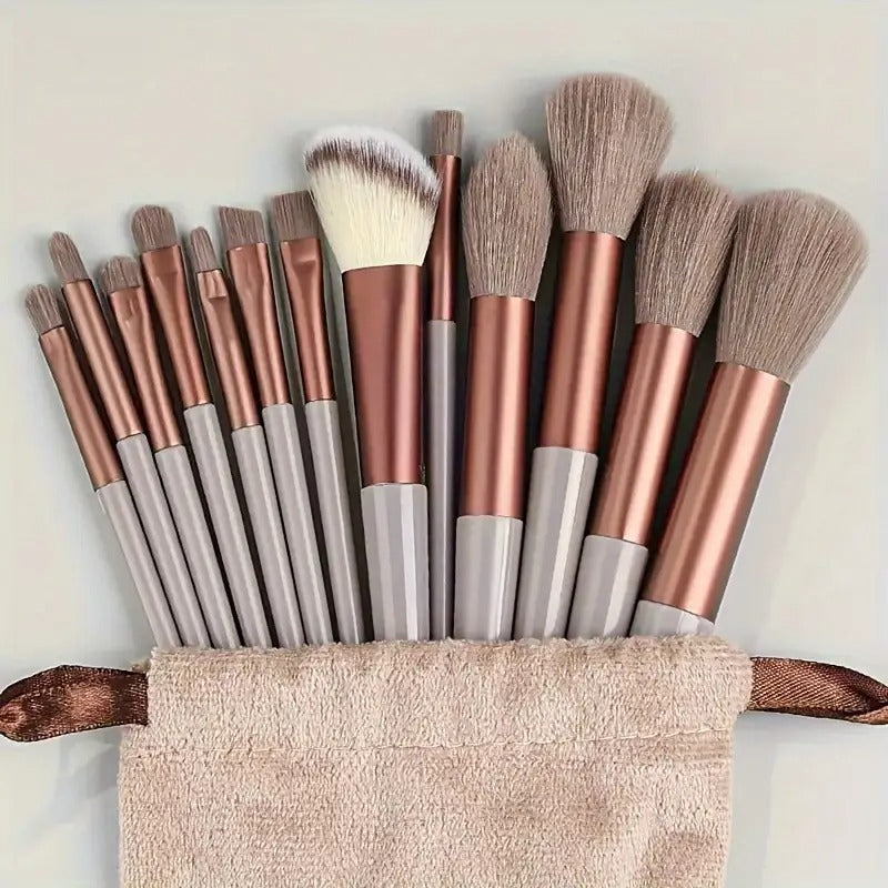 13 Pcs Professional Makeup Brush Set with Beauty Sponge & Travel Bag