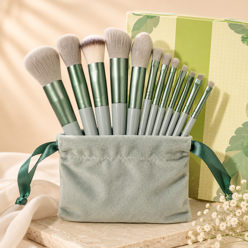 13 Pcs Professional Makeup Brush Set with Beauty Sponge & Travel Bag
